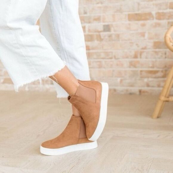 Vince Warren $295 Leather Water Resistant Suede Genuine Shearling Sneaker Boots - Picture 10 of 10